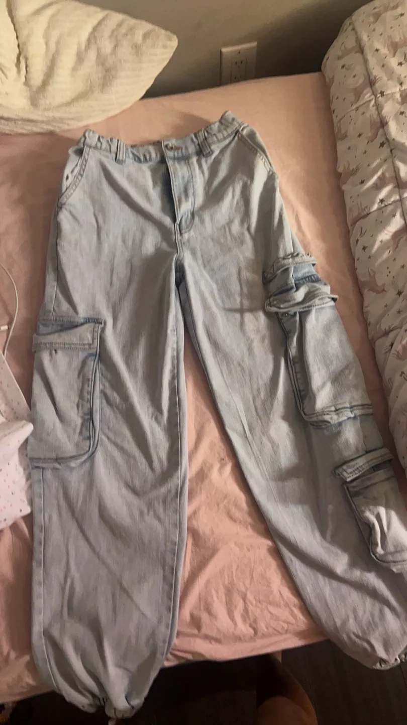 Ardenne Light Wash Denim Cargo Joggers - Size Small image indicator(3)