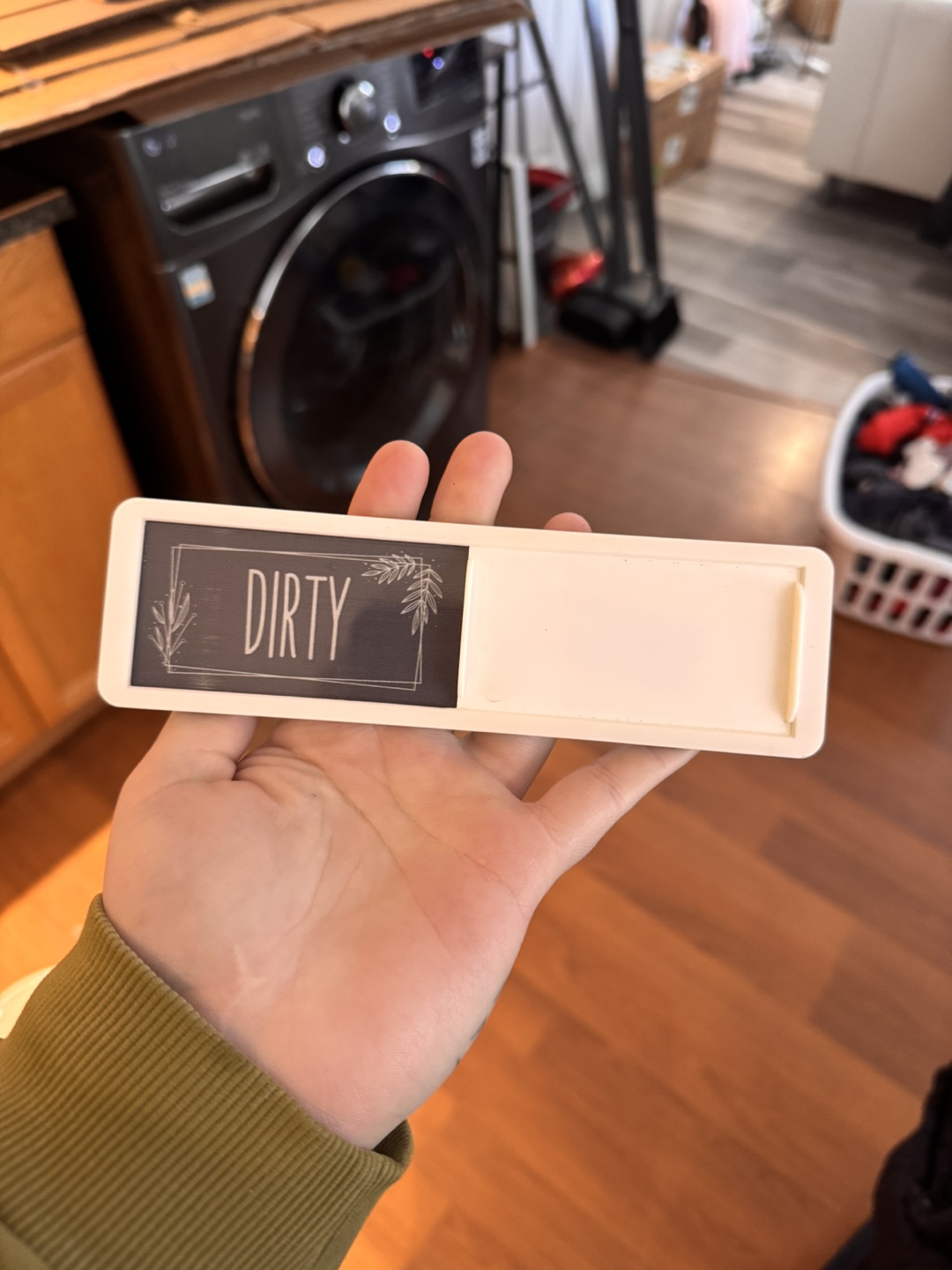 Clean & Dirty Magnetic label