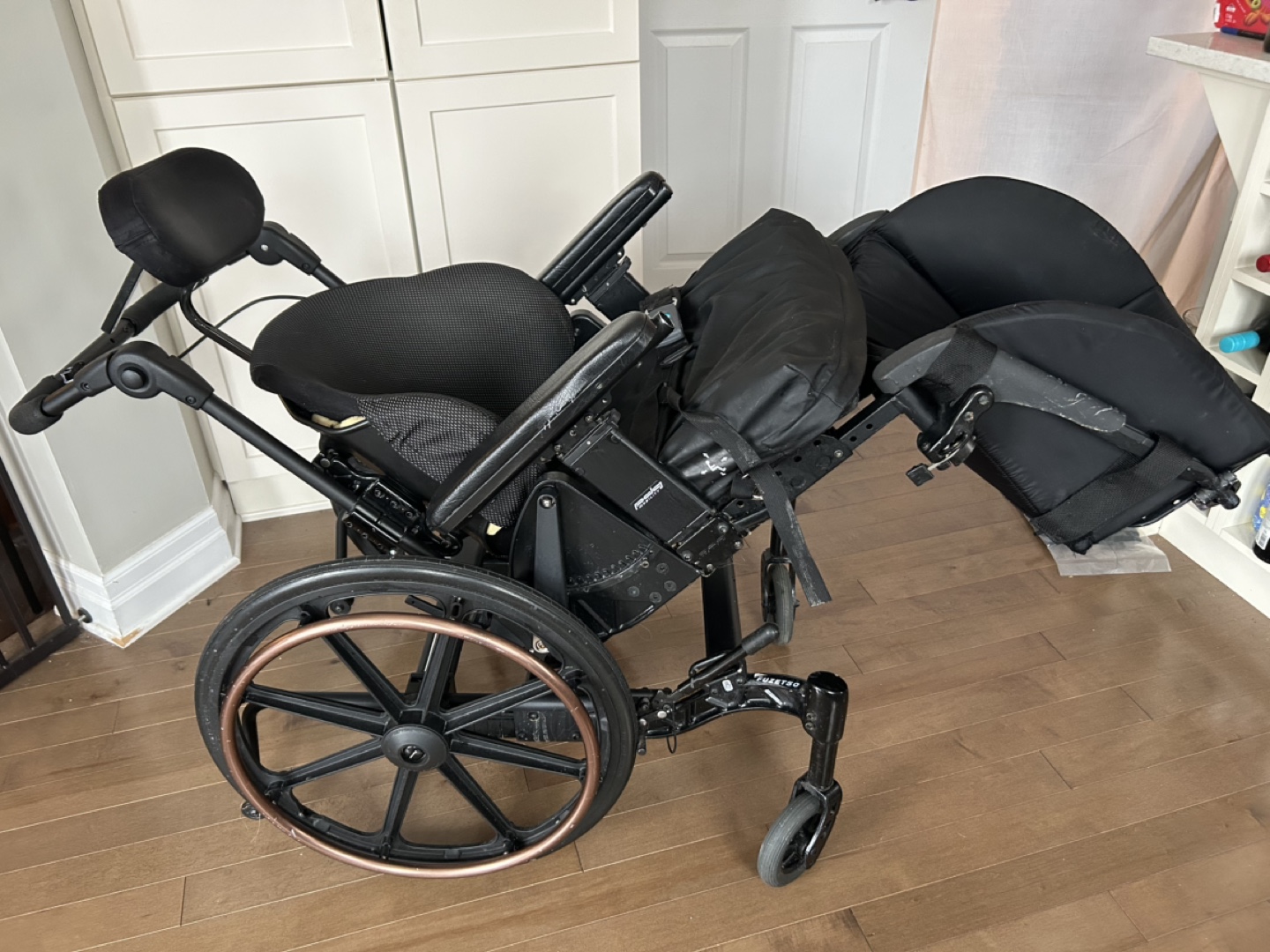 FUZET50 Tilt Wheelchair - photo 3