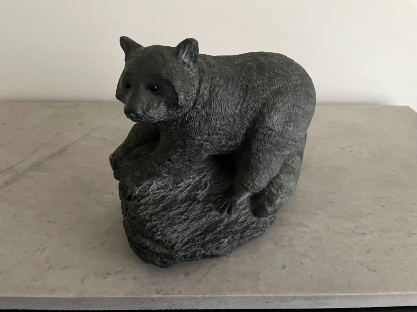 The Wolf Sculptures Raccoon Figurine image indicator(2)