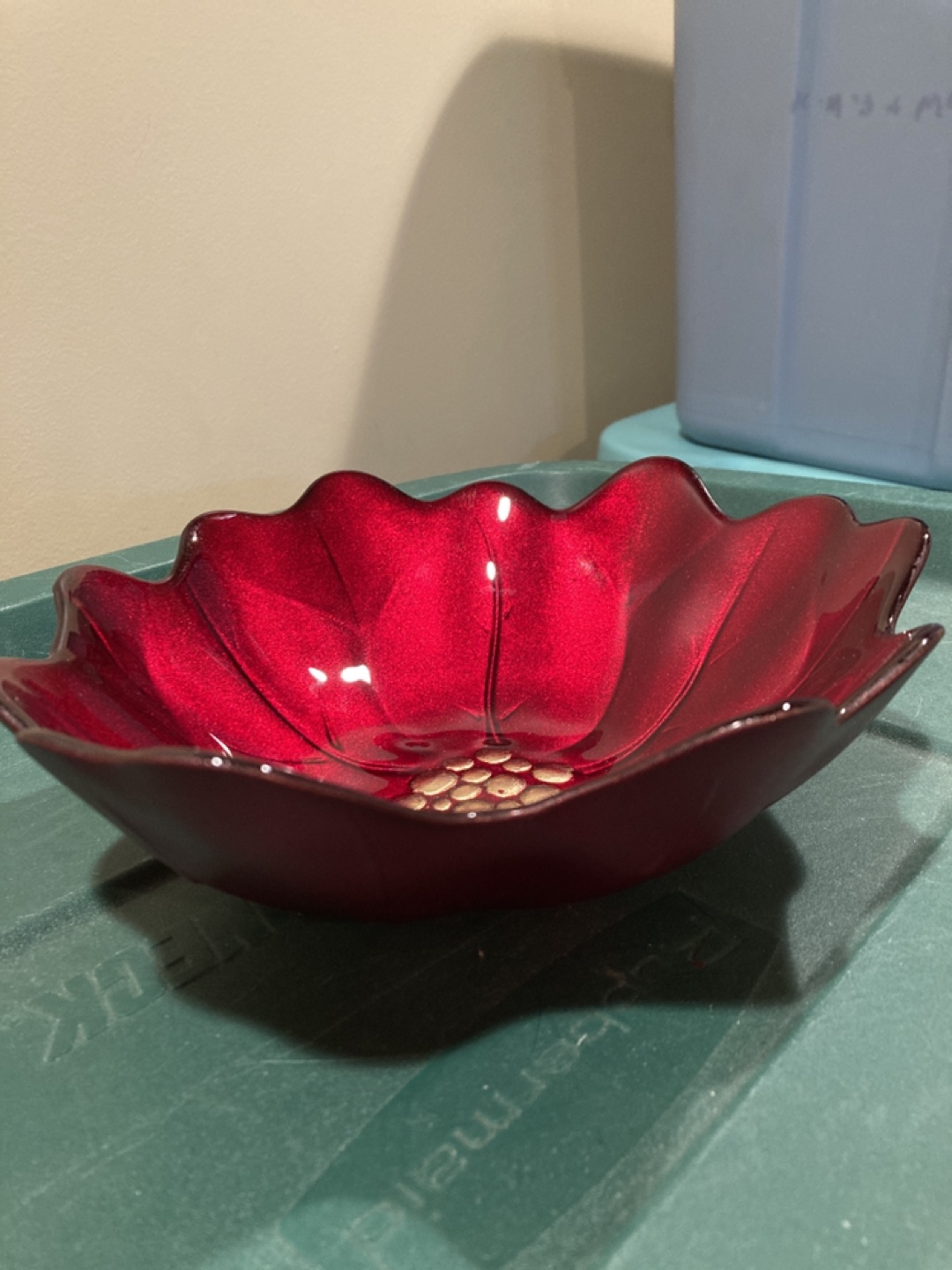 Red Glass Poinsettia Bowl - photo 3