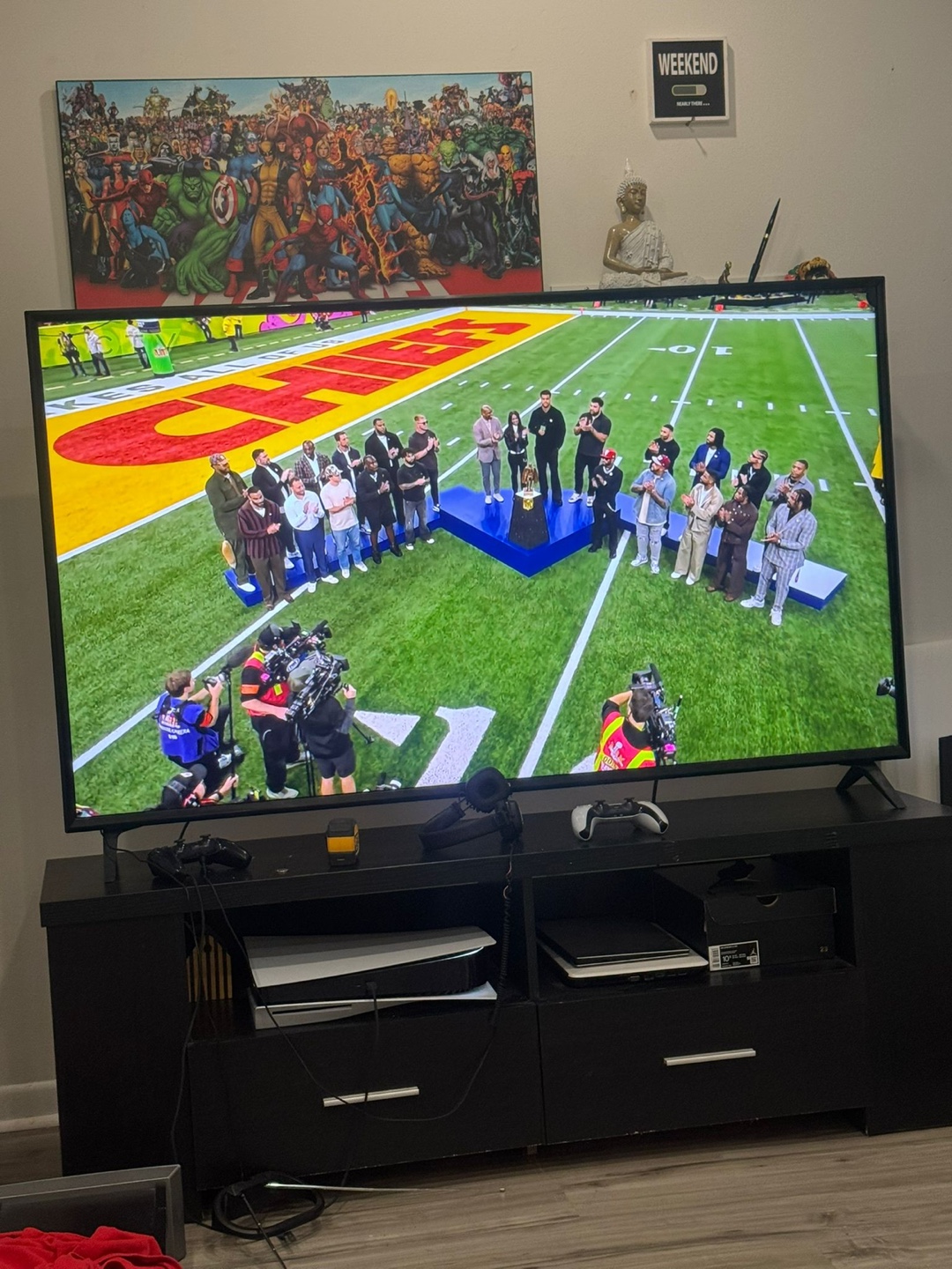 LG 65UN69 65-inch 4K UHD Smart TV - photo 3