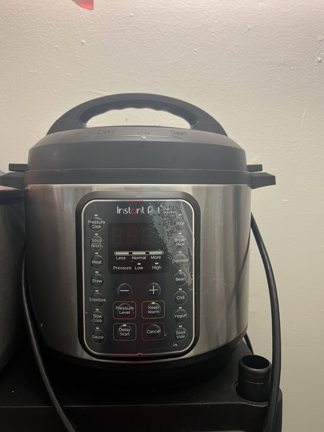 Instant Pot Duo Gourmet Multi-Use Cooker