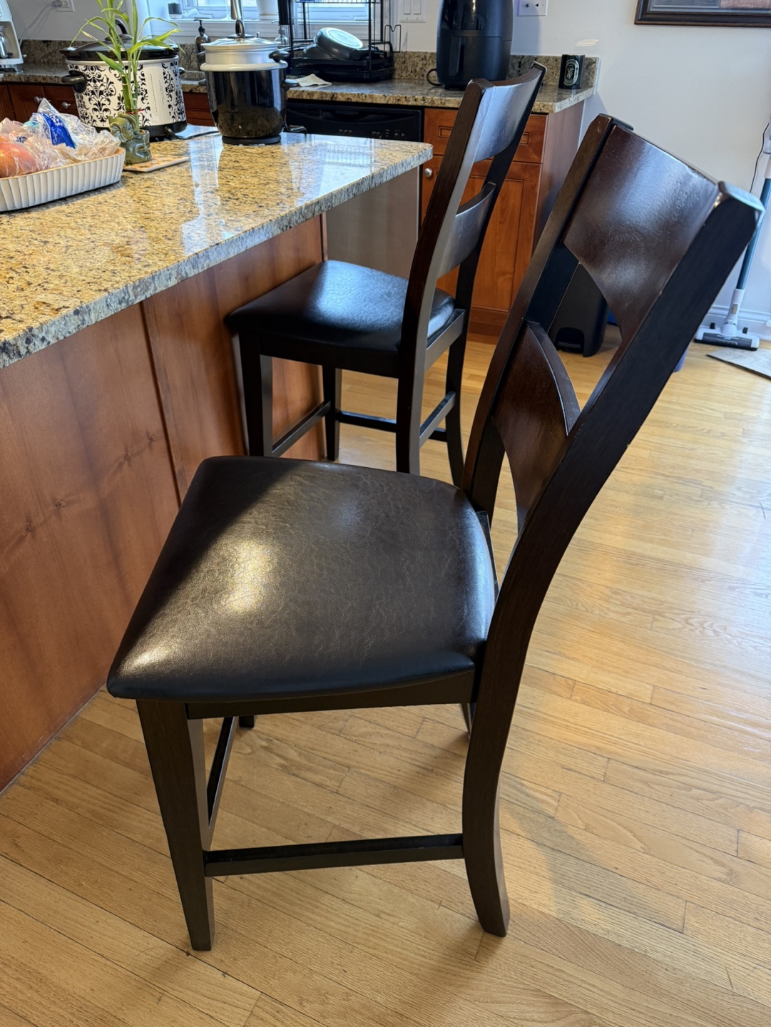 3 Bar Stools