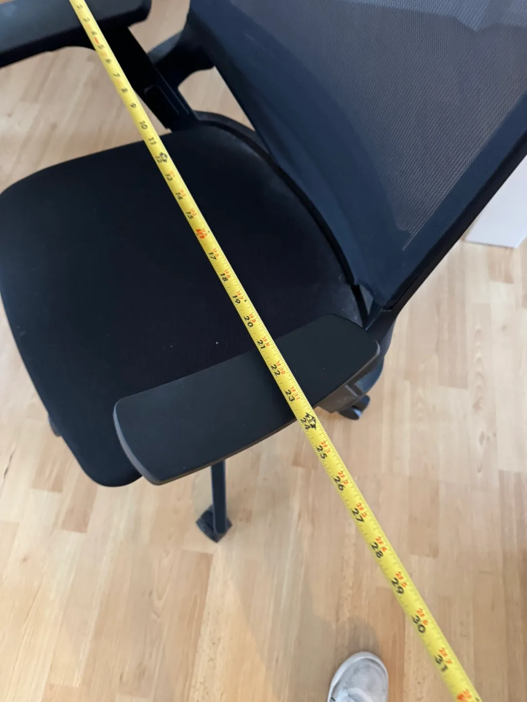 Black Mesh Office adjustable chair image indicator(4)