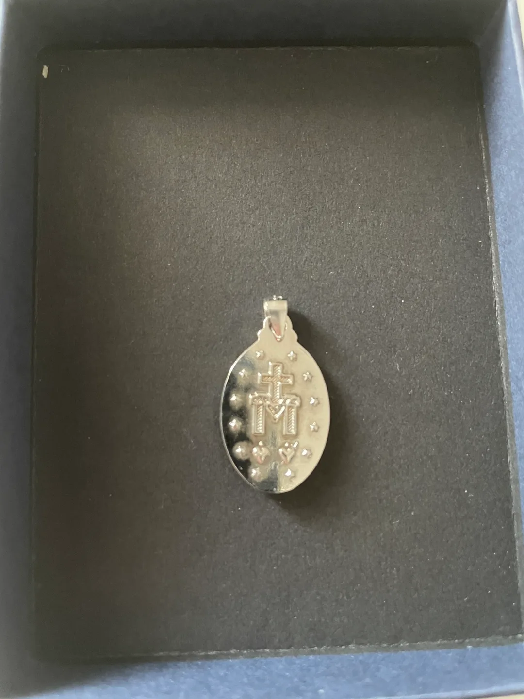 925 Sterling Silver Miraculous Medal Pendant Necklace image indicator(3)