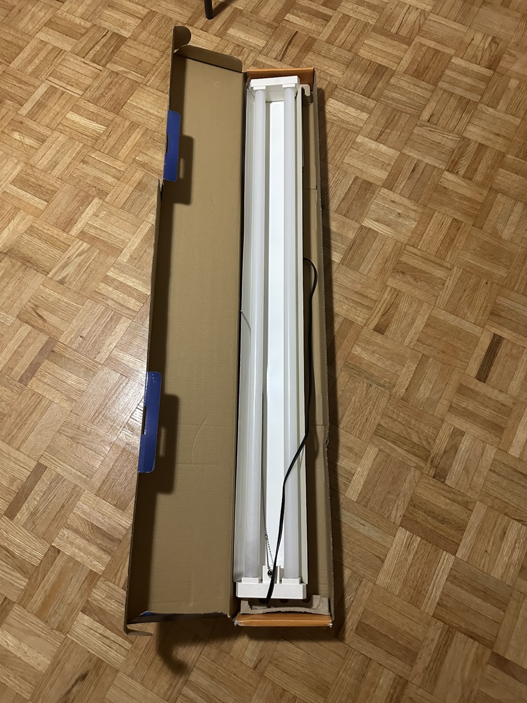 4ft LED Shop Light - photo 2