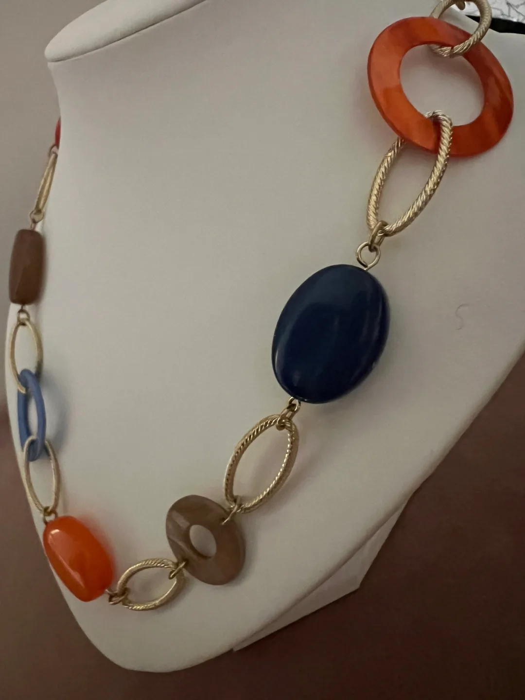 Multi Coloured Resin & Gold Chain Necklace image indicator(4)