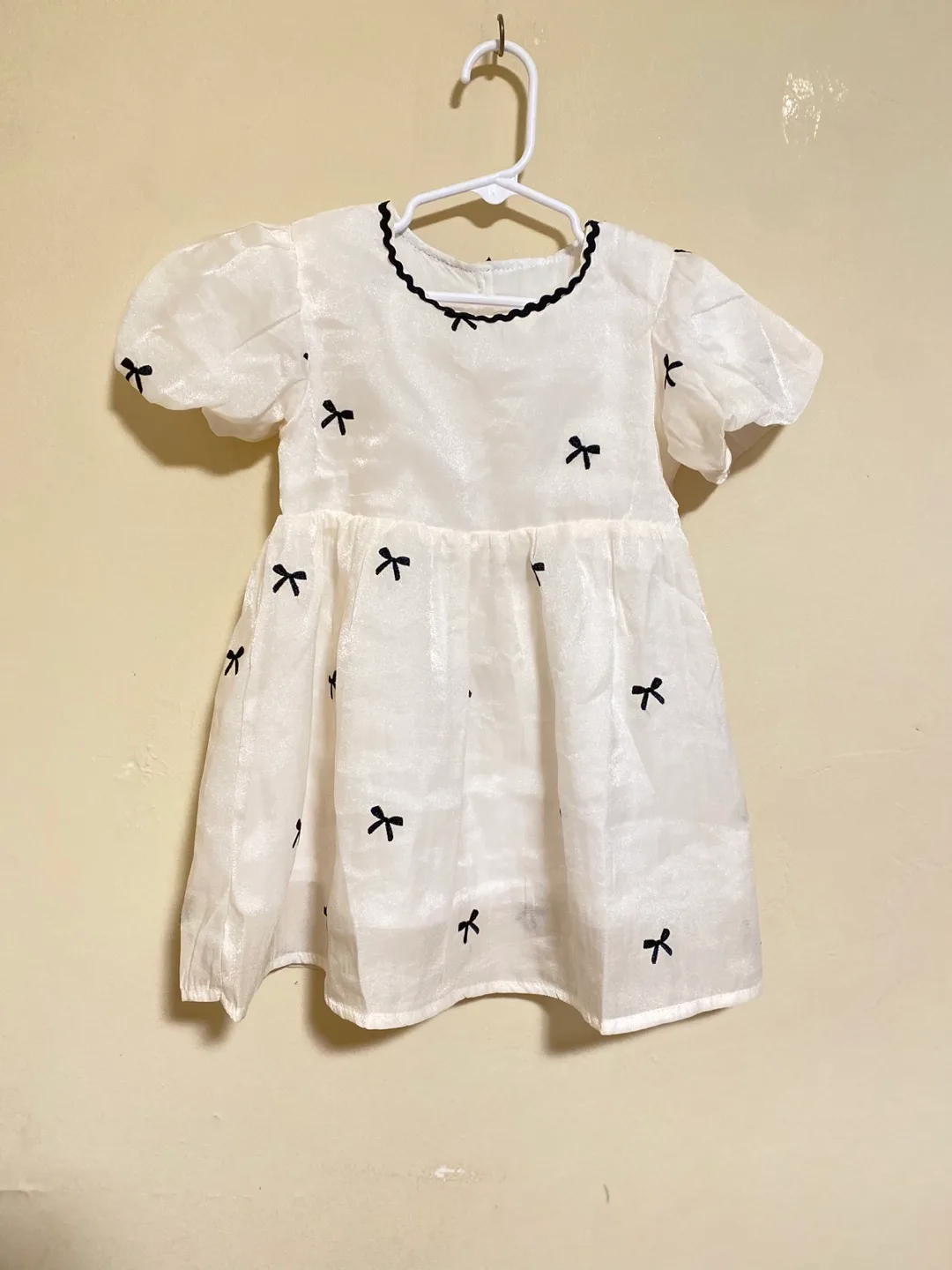 Adorable Baby Girl's Off-White Bow Dress image indicator(3)