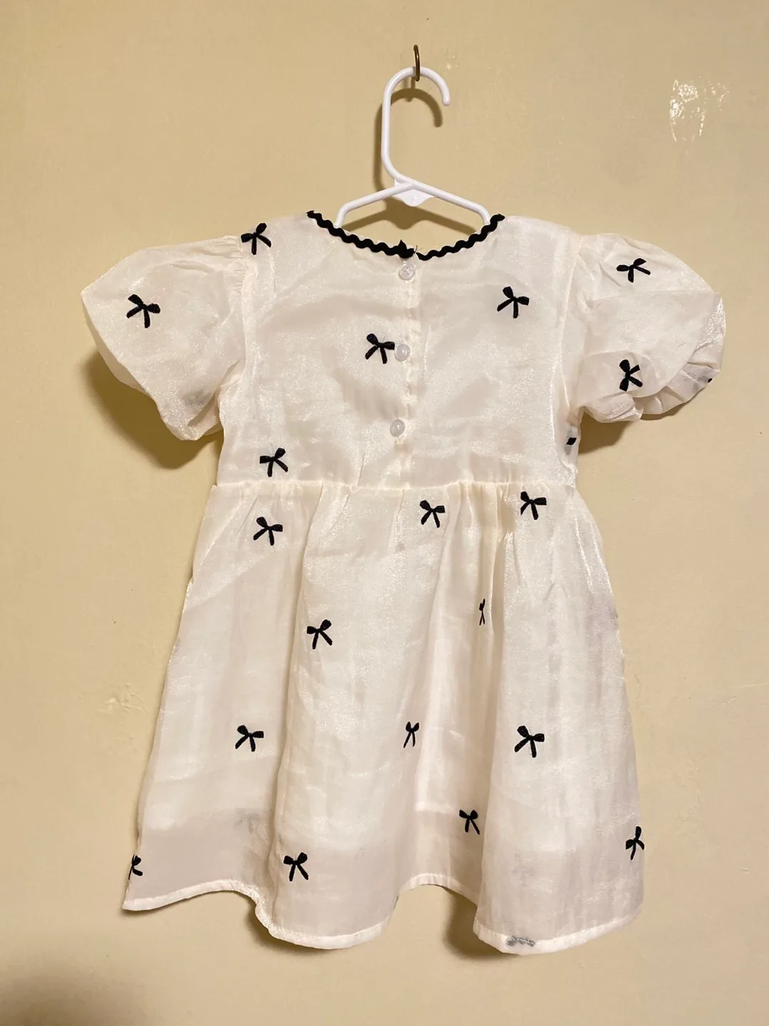 Adorable Baby Girl's Off-White Bow Dress image indicator(4)