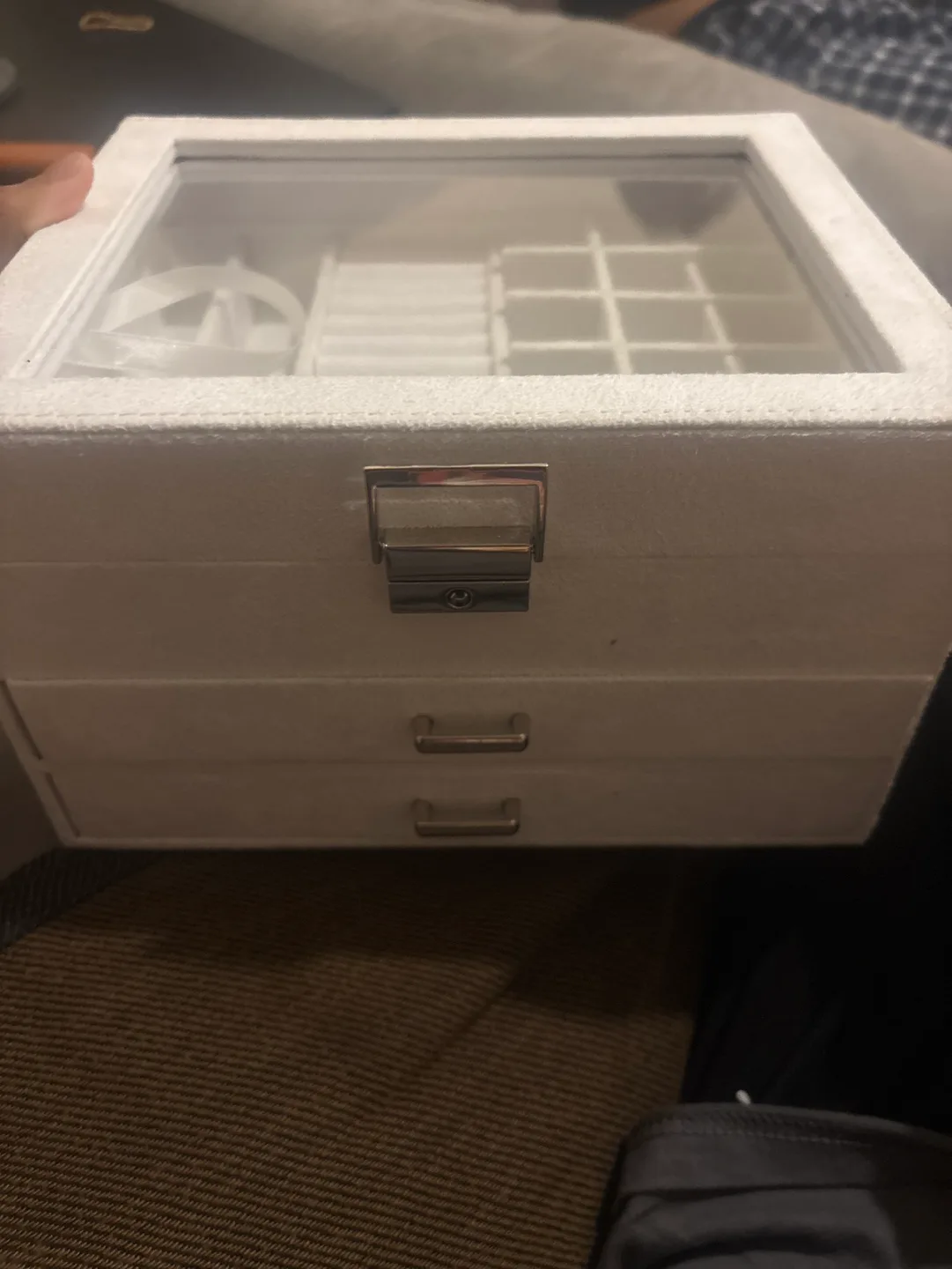 White Jewellery Organizer Box with Clear Top image indicator(2)