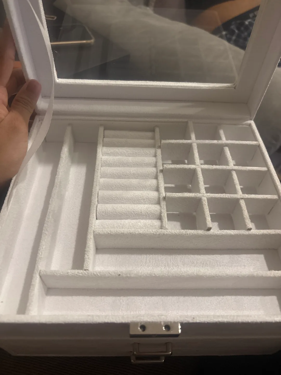 White Jewellery Organizer Box with Clear Top image indicator(3)