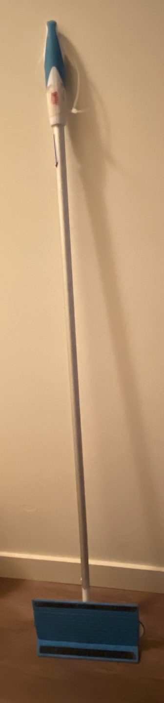 Price drop: Lysol Spray mop with replaceable cleaning pad