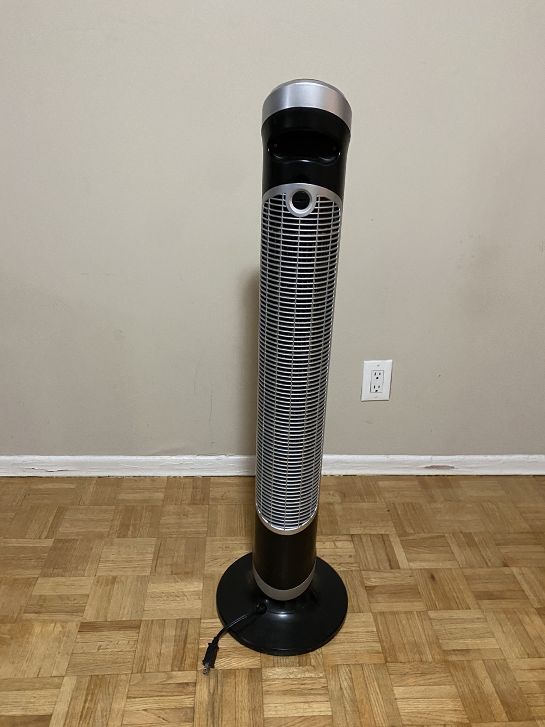 Rowenta  Oscillating Tower Fan - photo 3