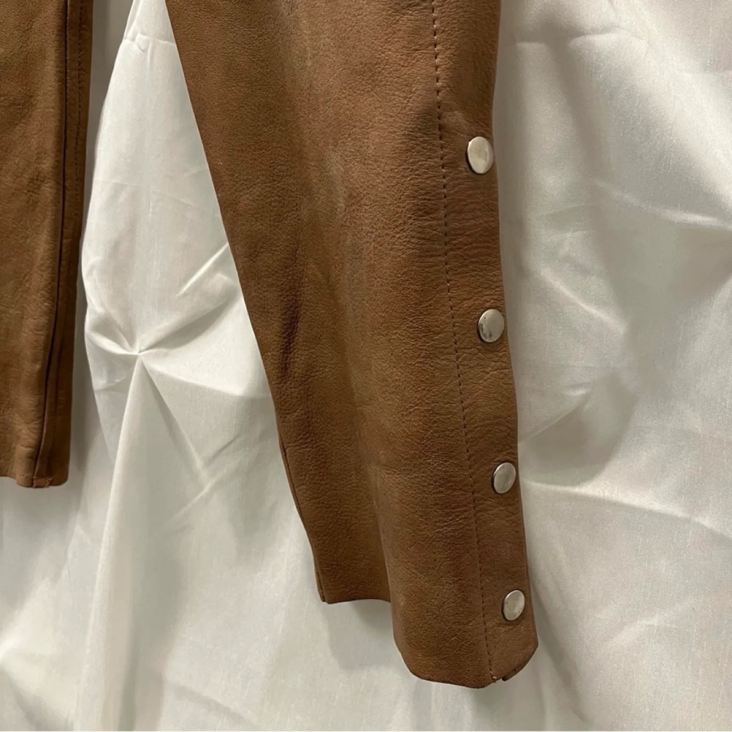 Tan Leather Motorcycle Chaps image indicator(5)