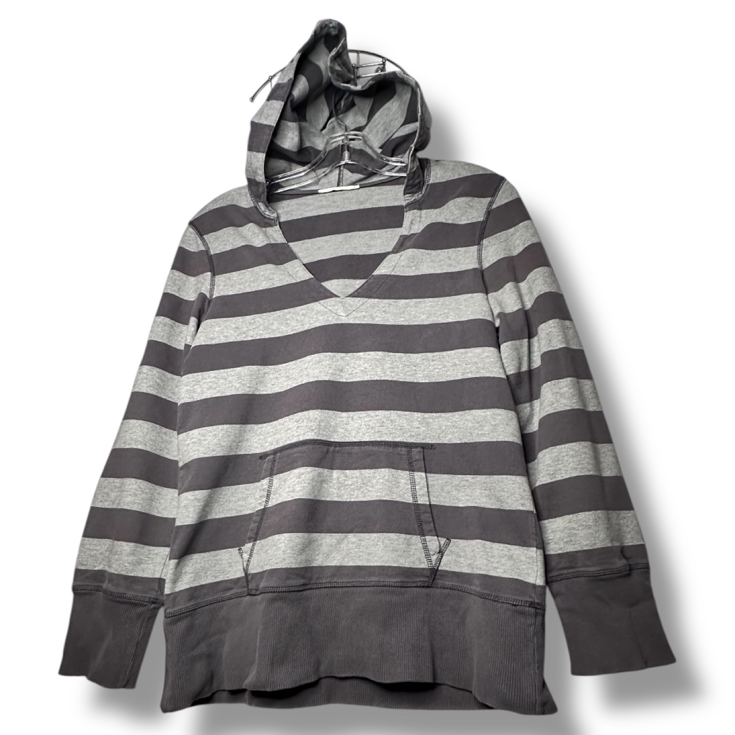 Smart Set Grey and Dark Grey V-Neck Striped Hoodie (Size TG/XL) - photo 5