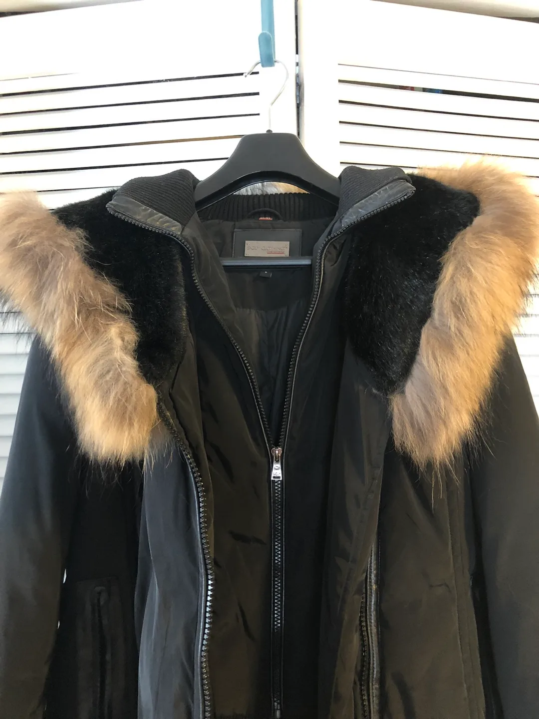 Fur hood belted jacket image indicator(6)