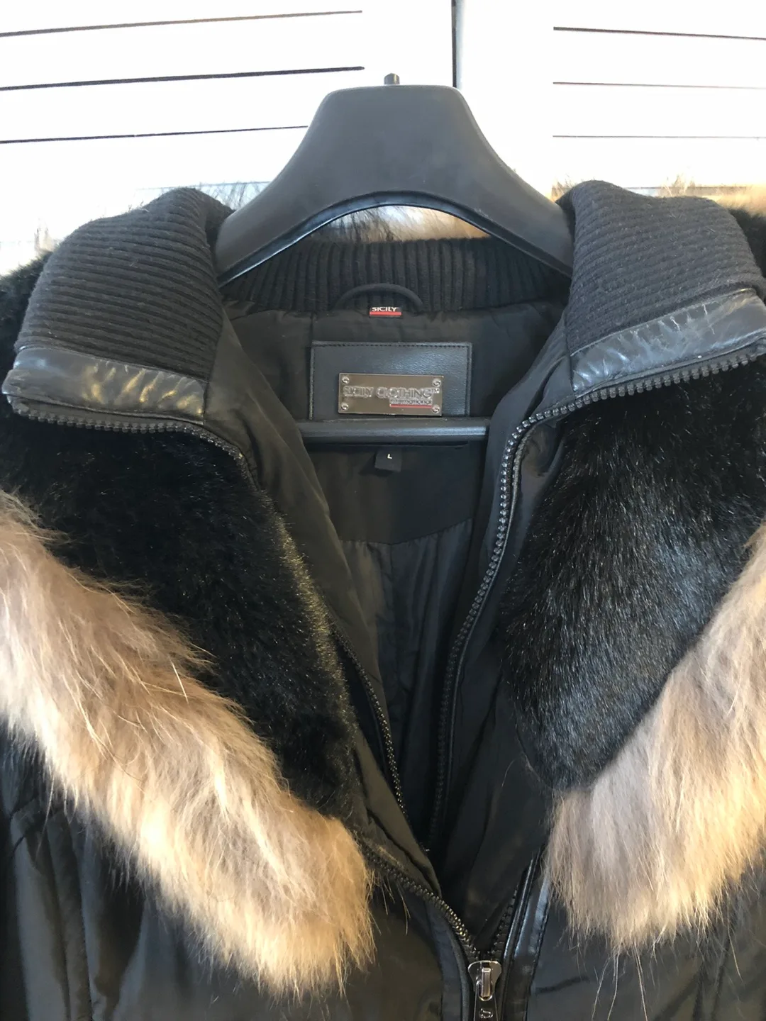 Fur hood belted jacket image indicator(4)