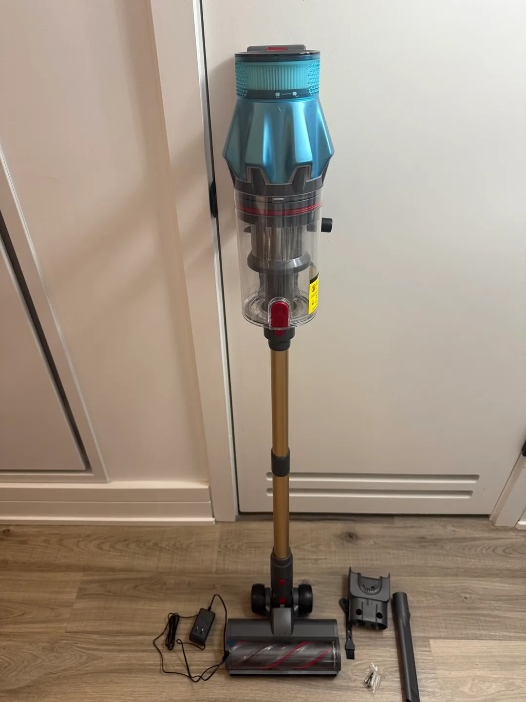 Cordless Stick Vacuum Cleaner with Multiple Attachments thumbnail