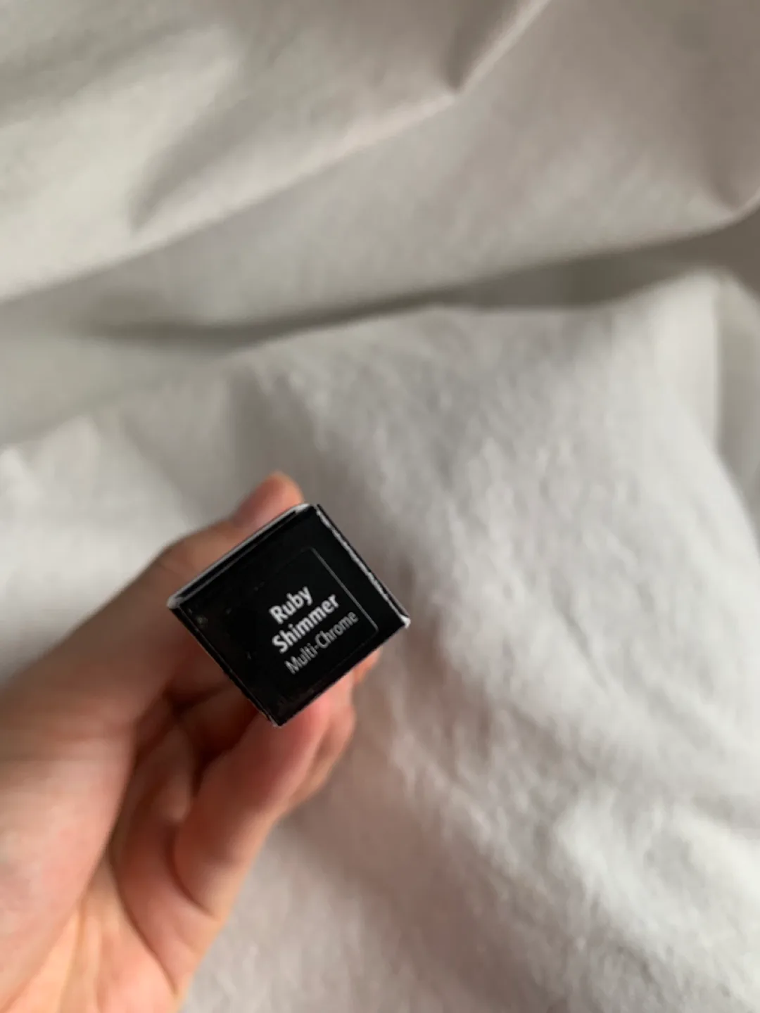 Bobbi Brown Long-Wear Cream Shadow Stick - Ruby Shimmer image indicator(6)