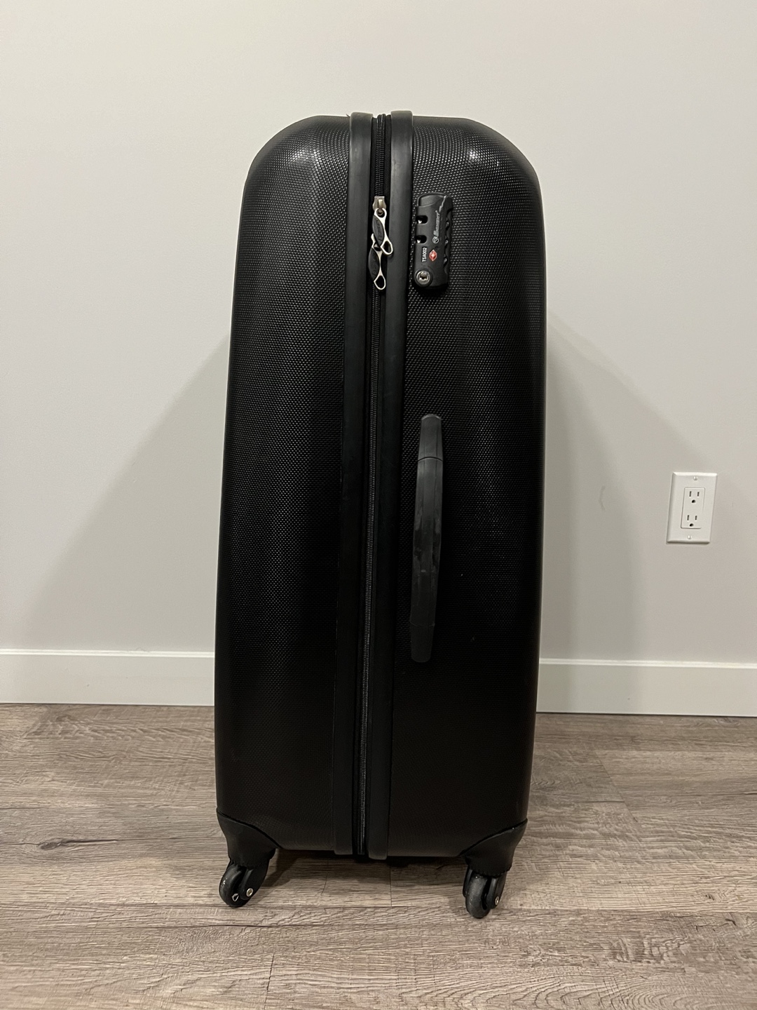 Eminent brand Luggage - photo 2
