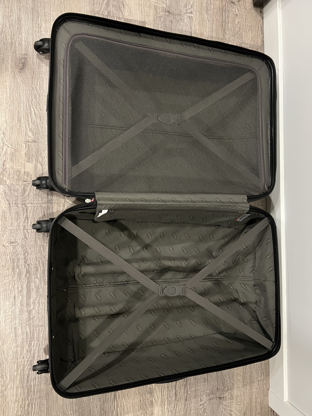 Eminent brand Luggage - photo 3