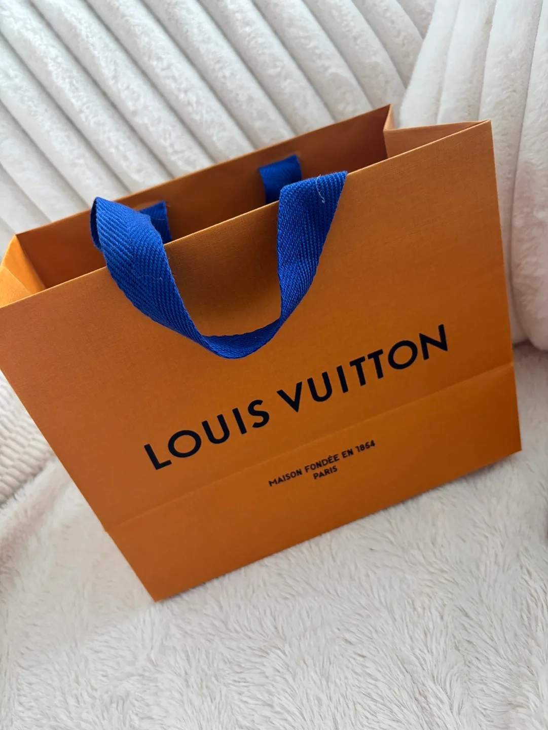 Louis Vuitton Cat Eye Jewel Sunglasses image indicator(8)