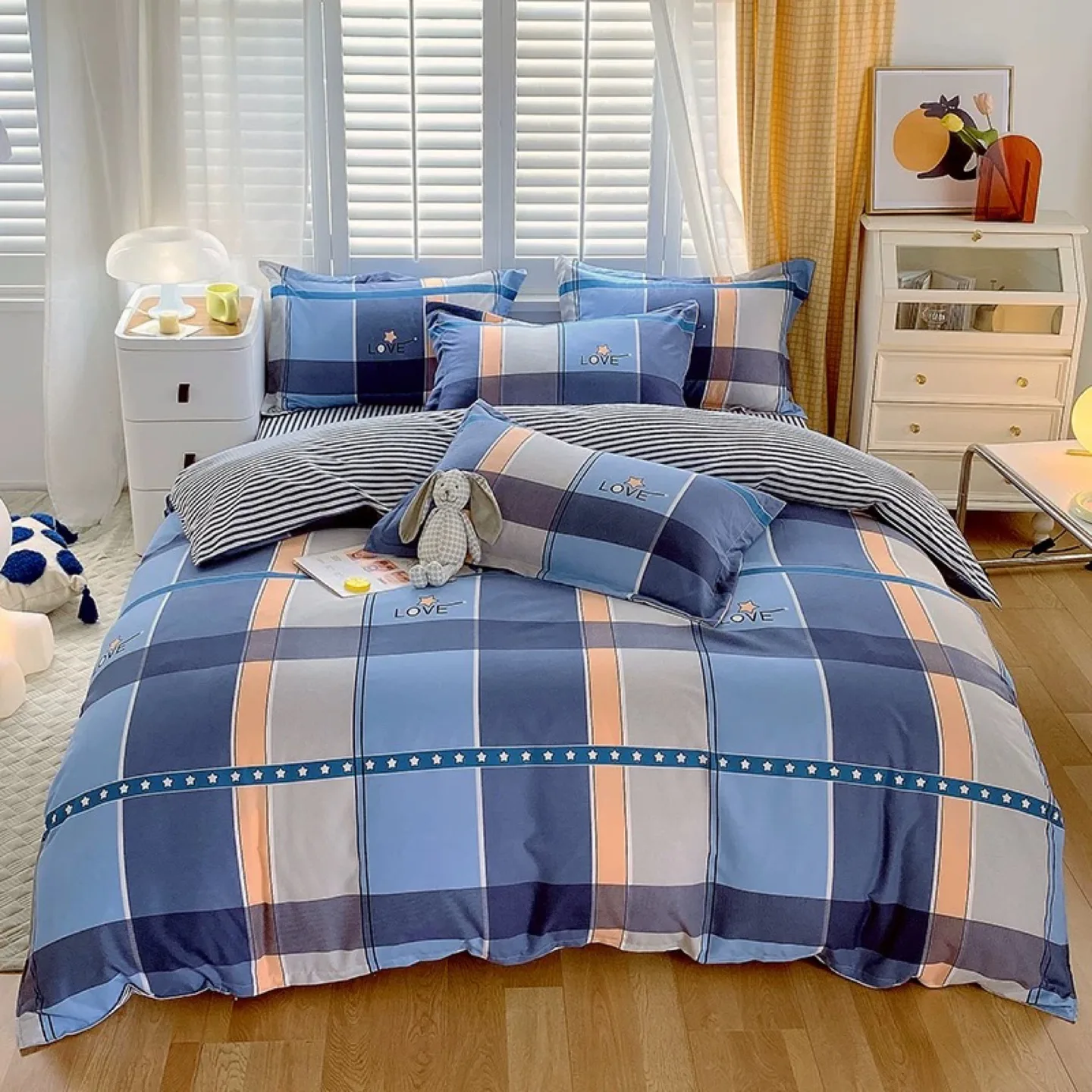 3-Piece Bedding Set - Floral & Plaid Designs image indicator(3)