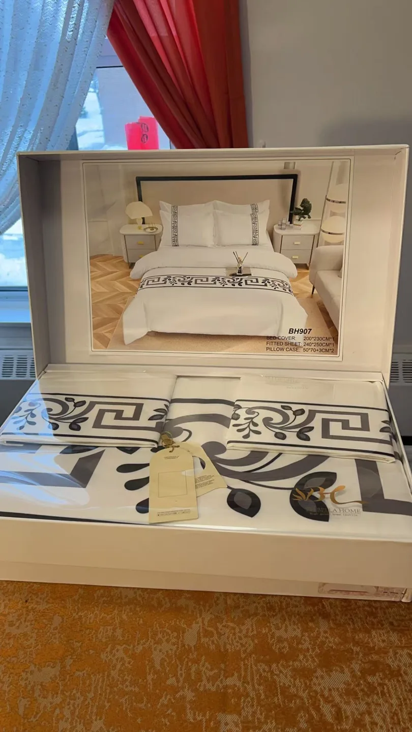 New Bedding Set in Box - Several Designs Available image indicator(3)