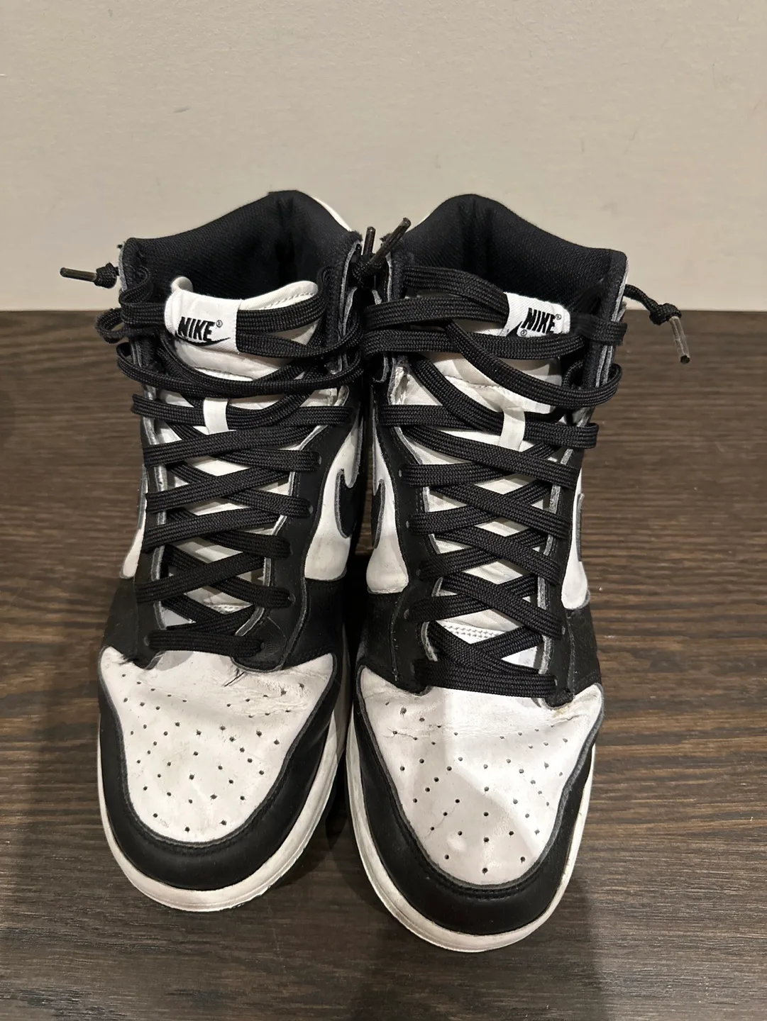Nike Dunk High Black and White image indicator(2)