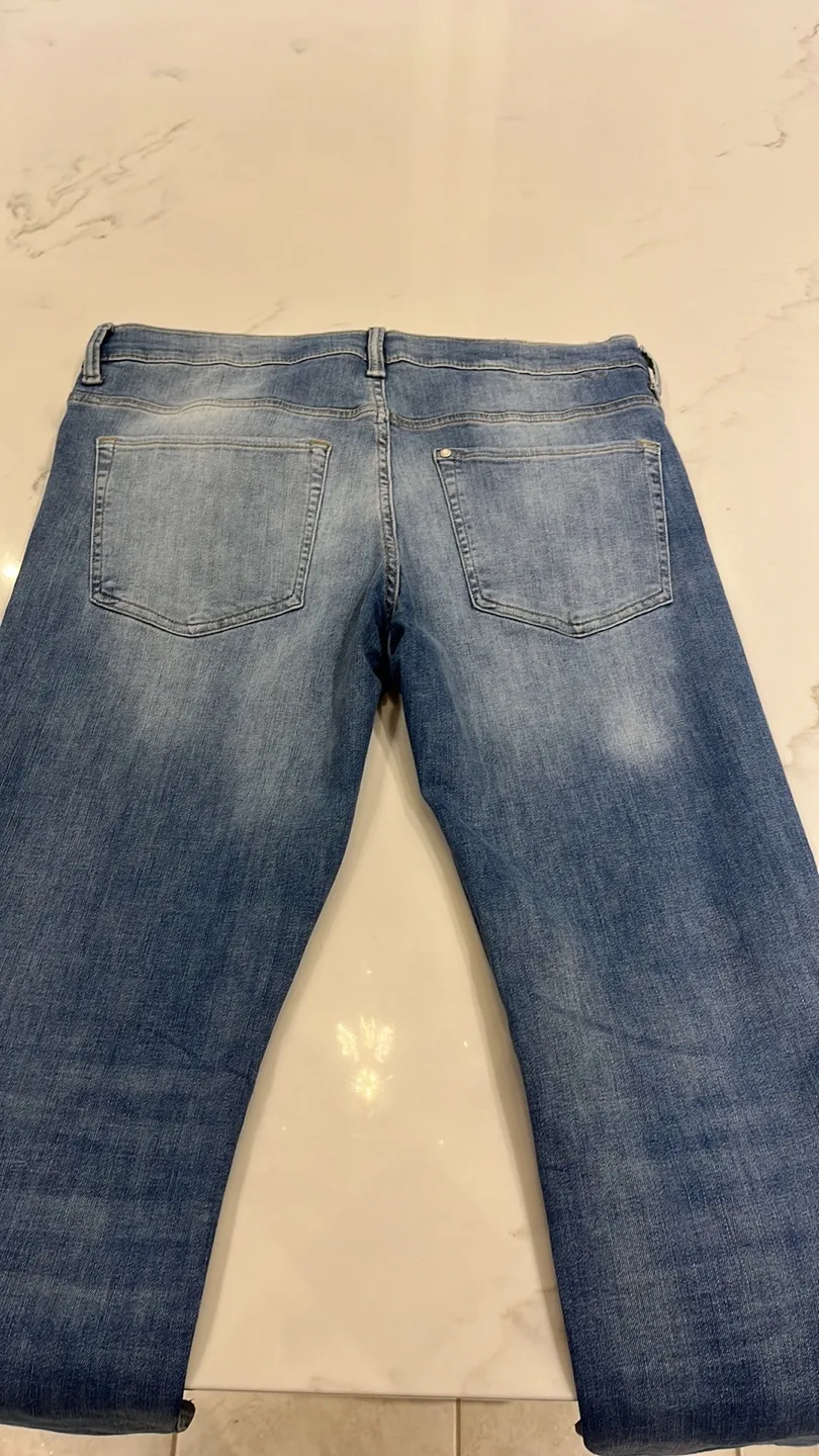 Men's H&M Slim Straight Fit Jeans image indicator(4)