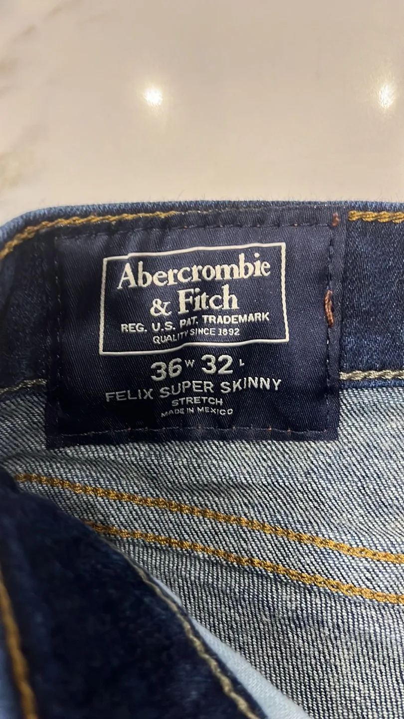 Abercrombie & Fitch Felix Super Skinny Jeans - Size 36w x 32 image indicator(5)