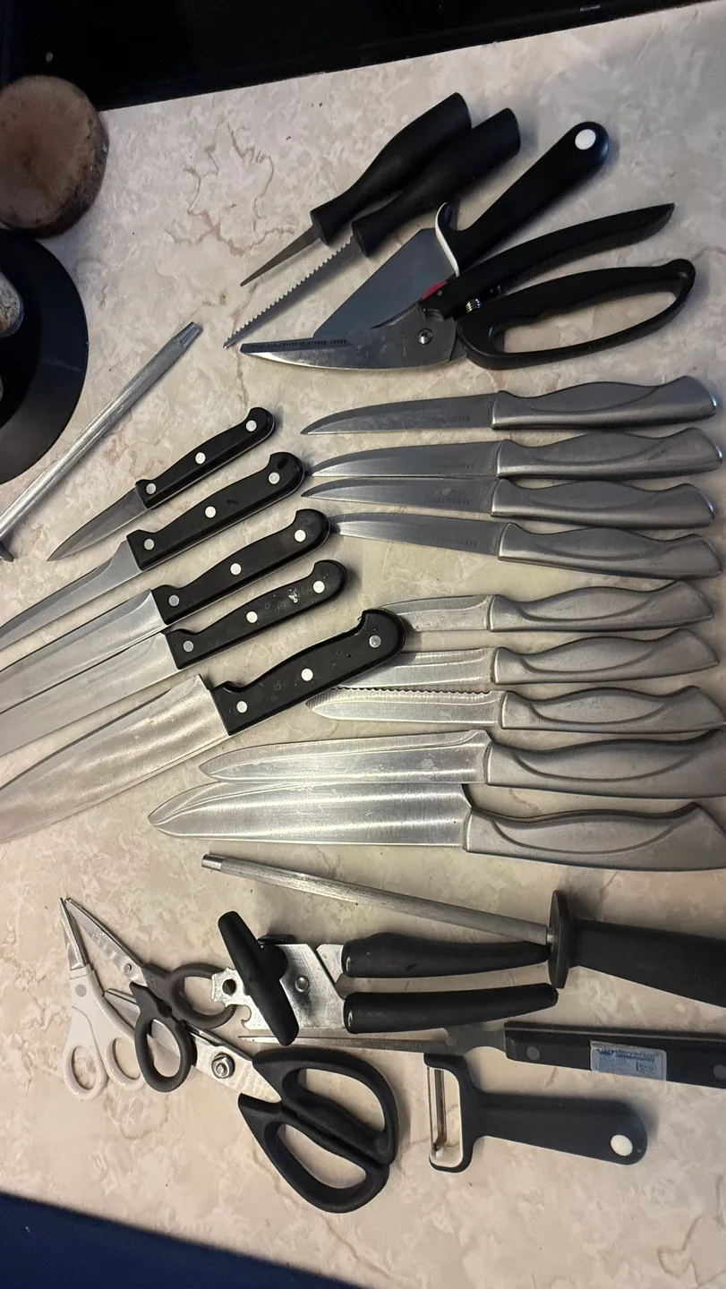 Kitchen Knife Set and Utensils thumbnail