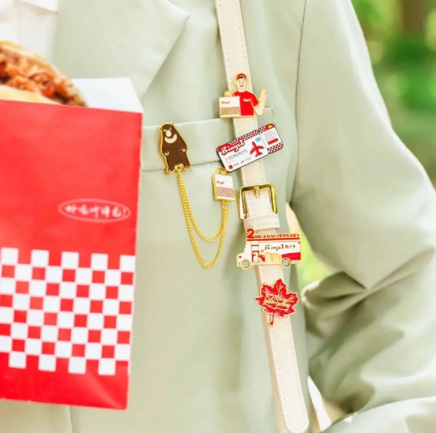 Bingz Crispy Burger 2nd Anniversary Bear Pin image indicator(4)