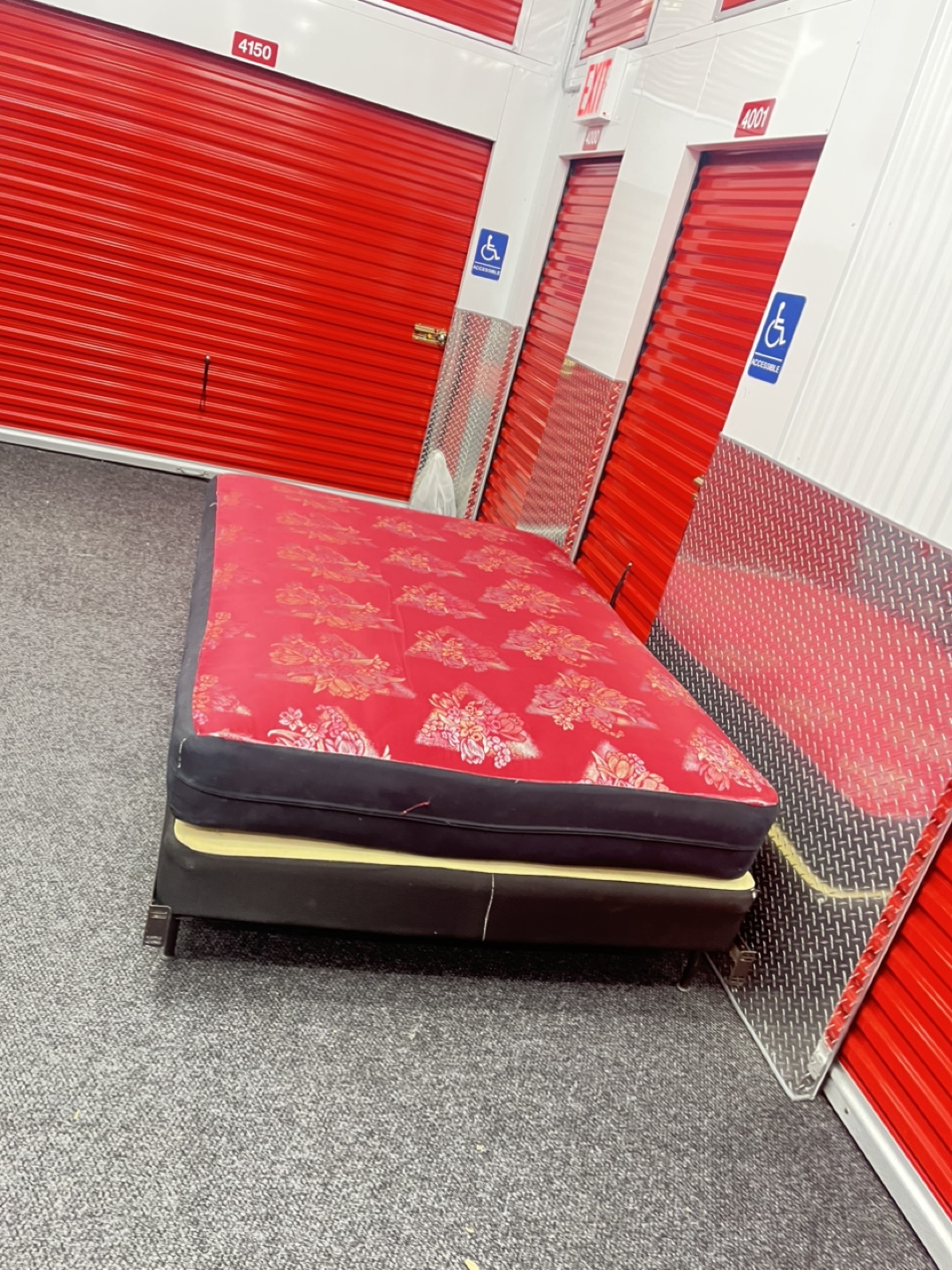 Full-Size Mattress and Box Spring Set - photo 3