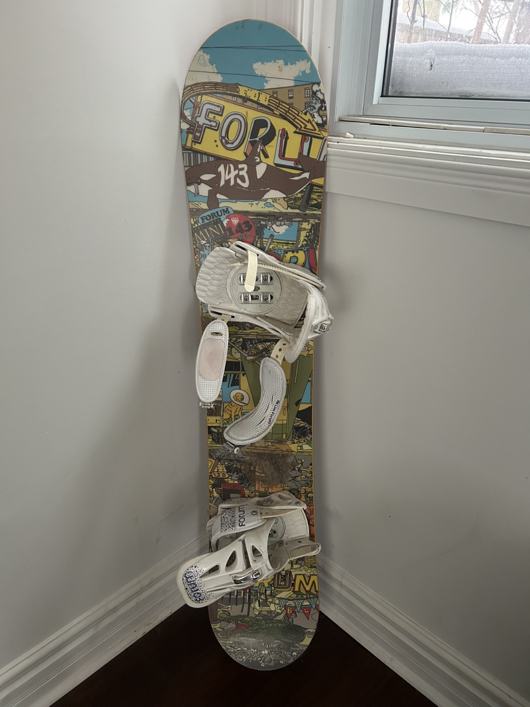 Forum Snowboard with Bindings - 143cm