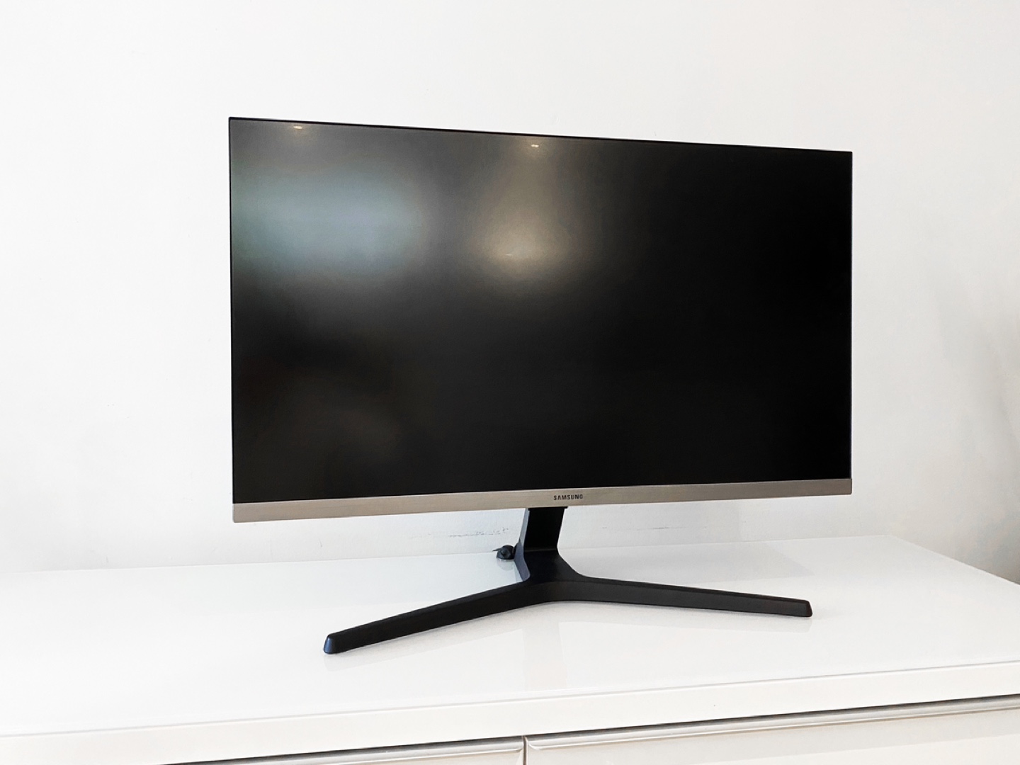 Samsung LED Monitor 28”