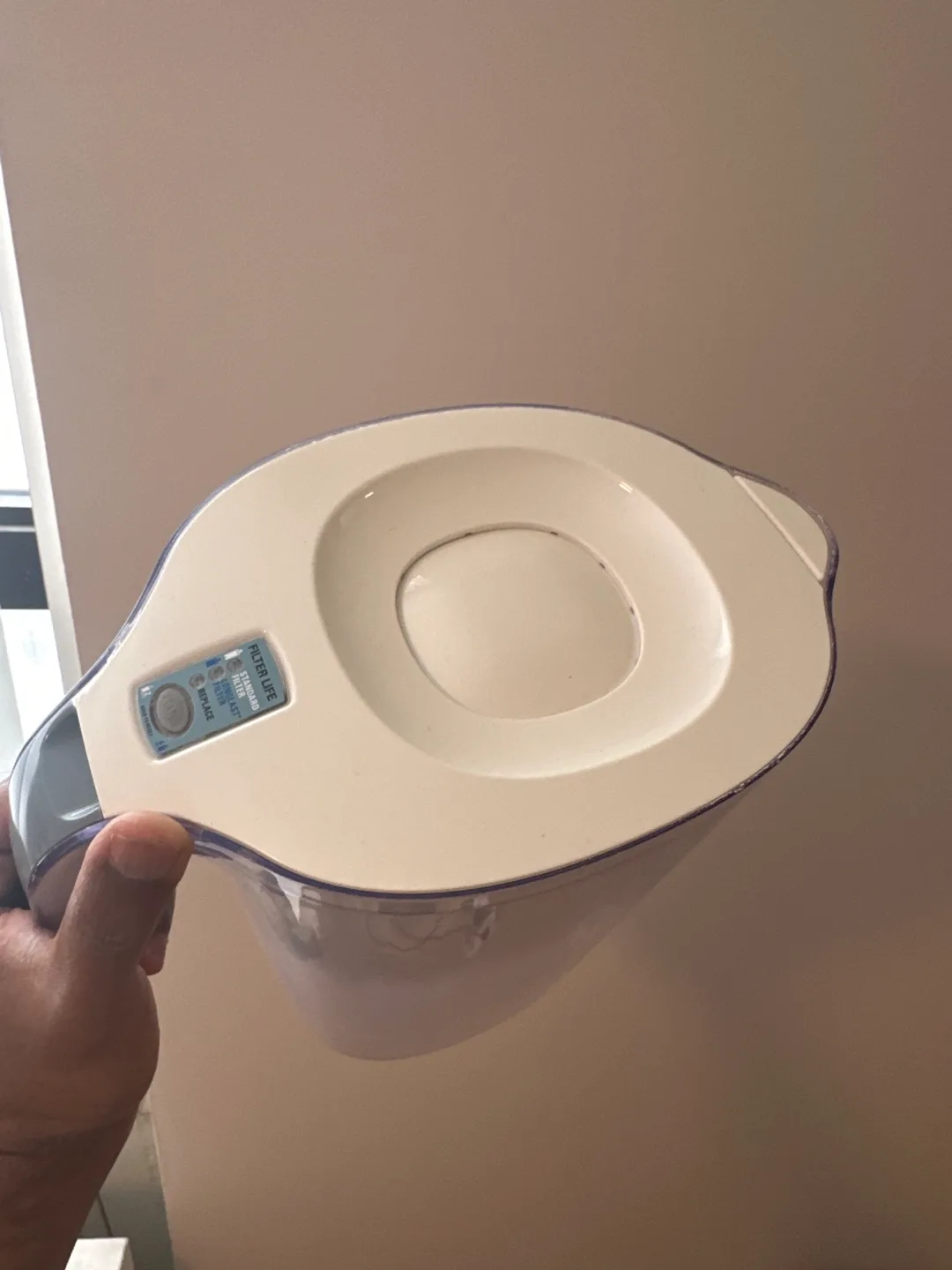 Brita Water Filter Pitcher #DeclutterChallenge #WinWithUs image indicator(2)