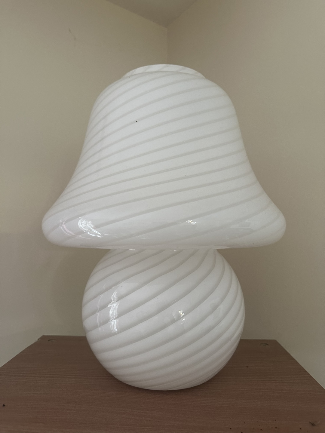 White Swirl Glass Table Lamp