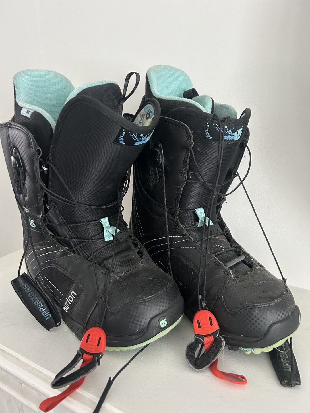 Women's Burton snowboard boots