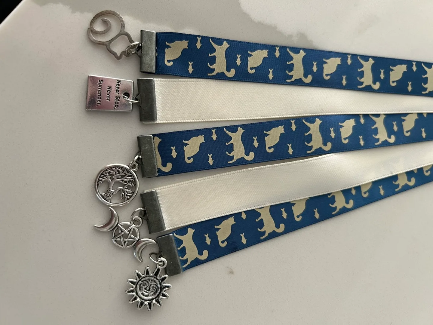 Three Cat-Themed Bookmarks image indicator(4)