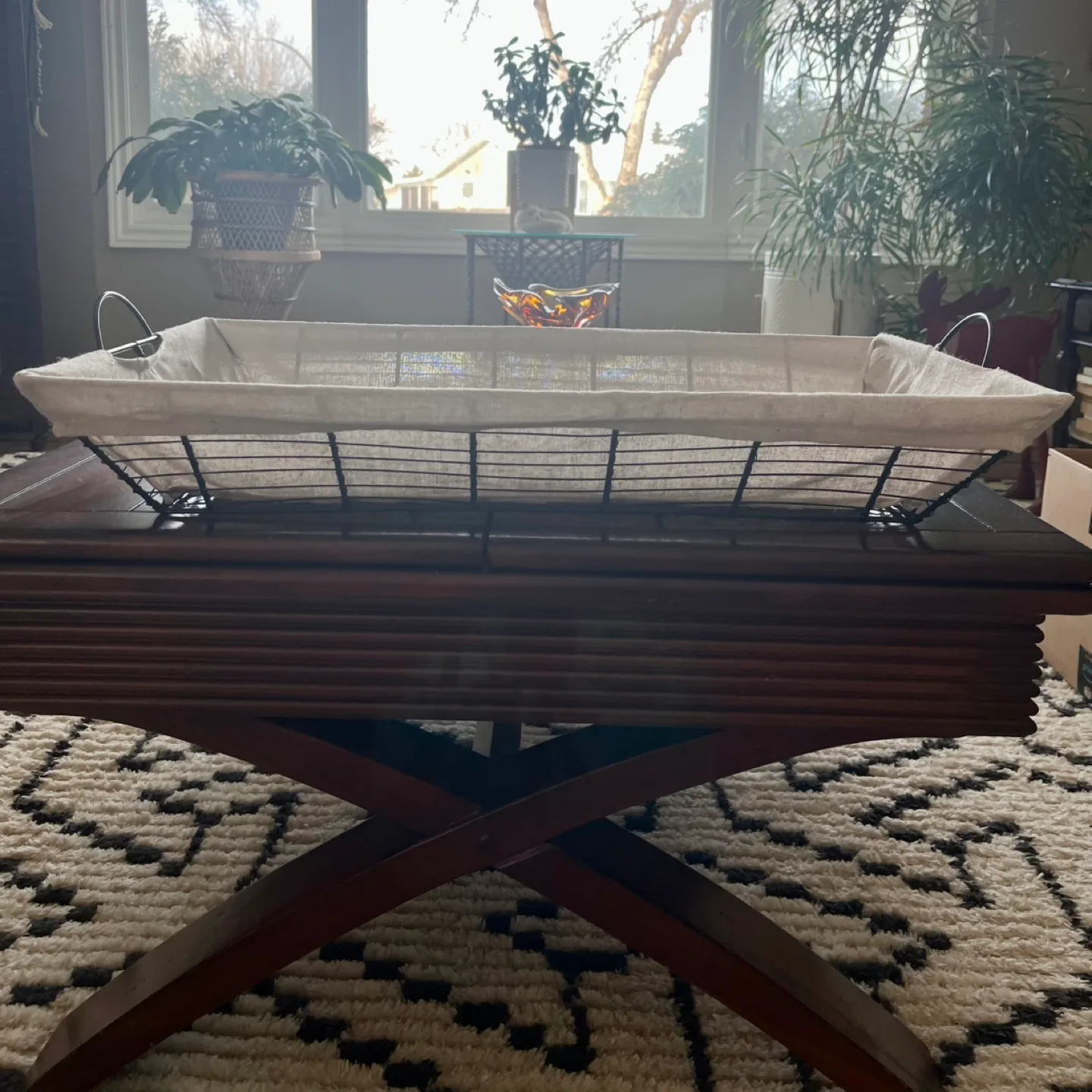 Wire metal basket thumbnail