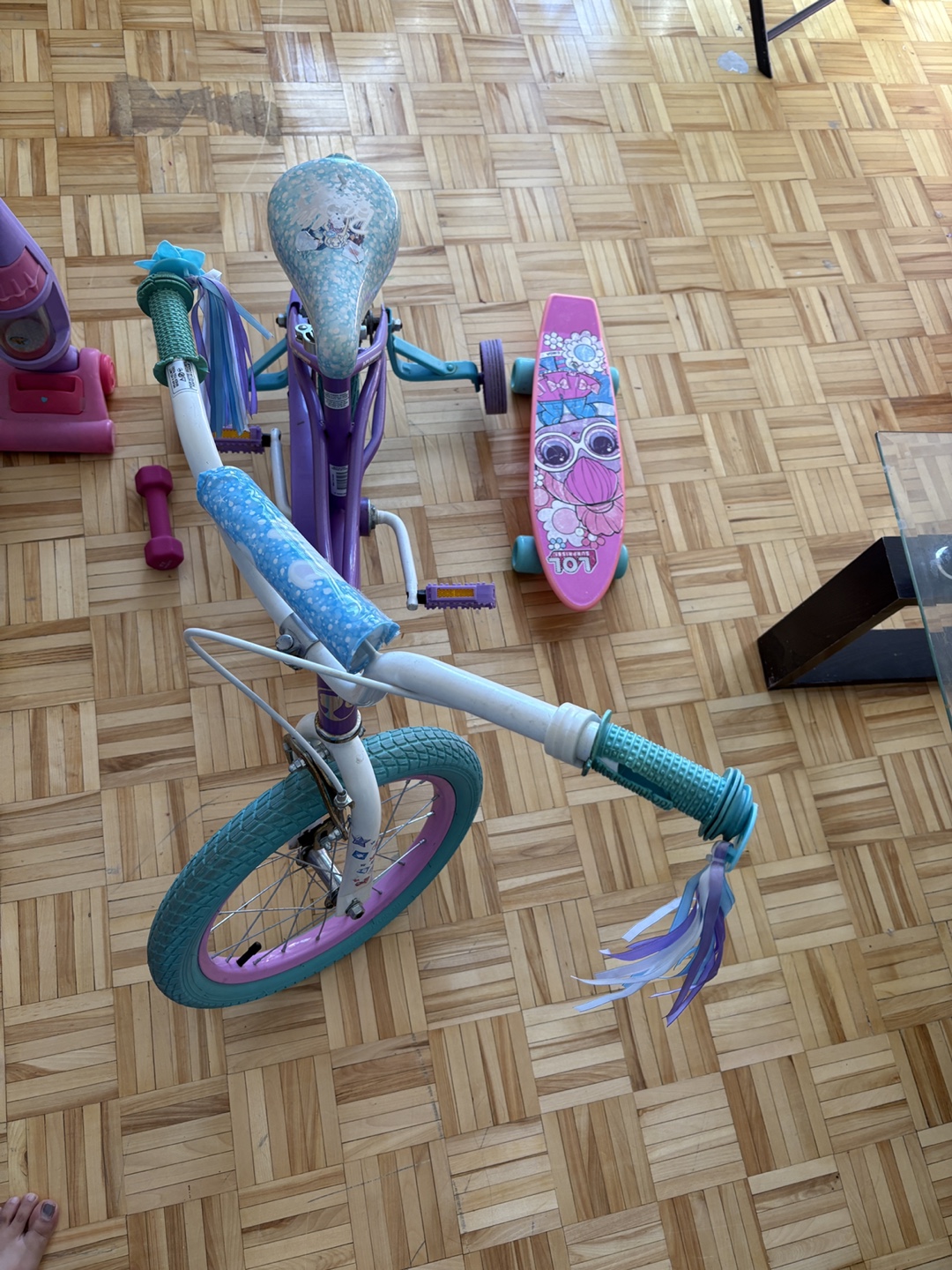 Girls' Frozen Bike with Training Wheels & Skateboard - photo 3