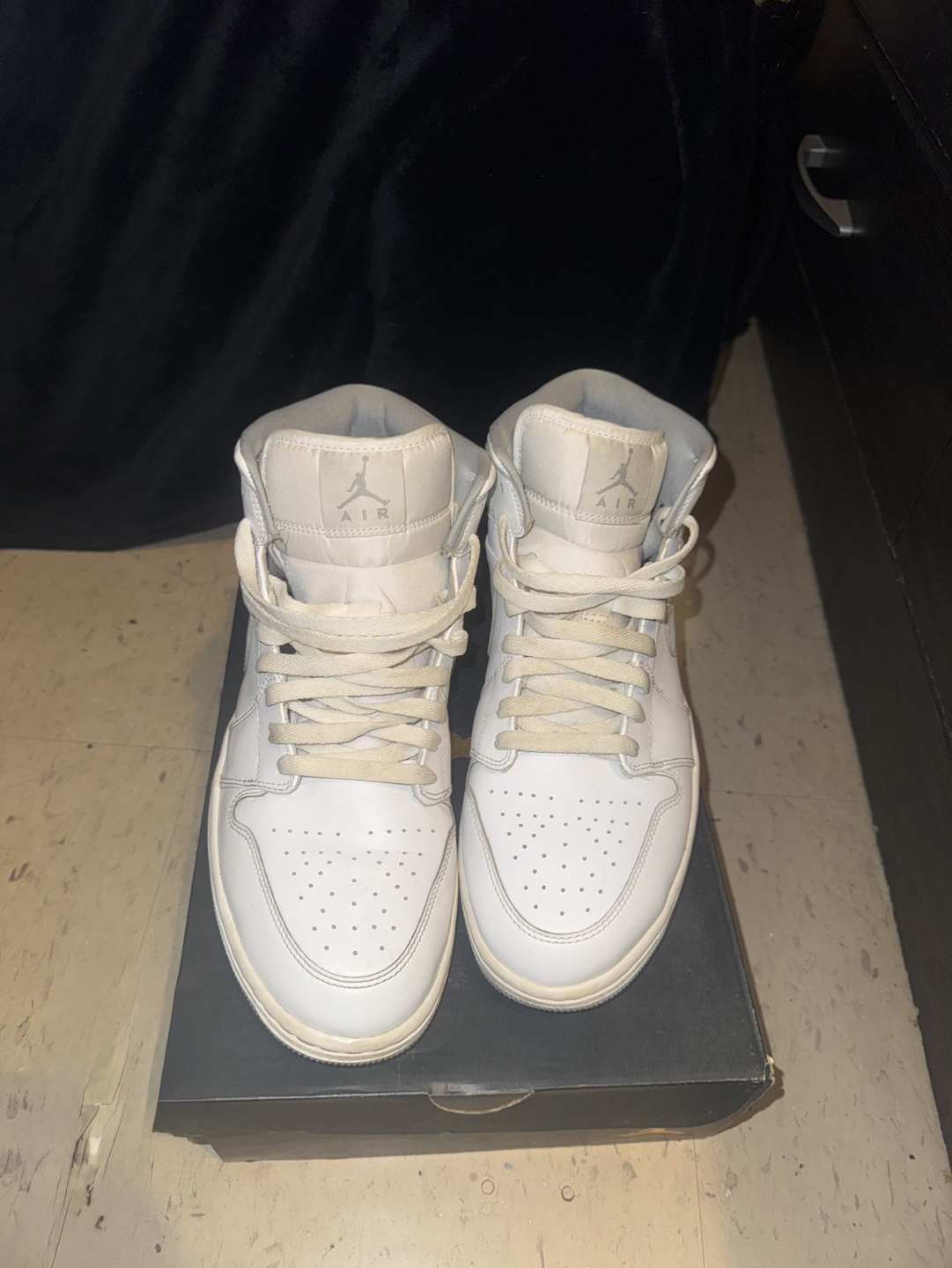 Air Jordan 1 Mid White - photo 2