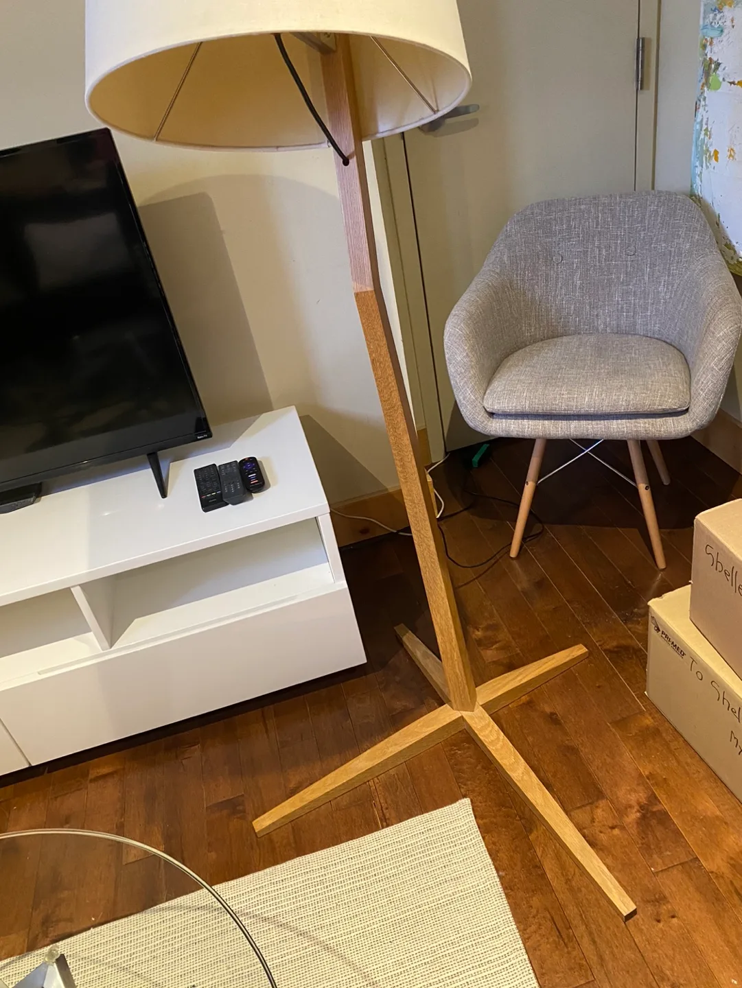 Modern Wooden Floor Lamp with White Shade image indicator(7)