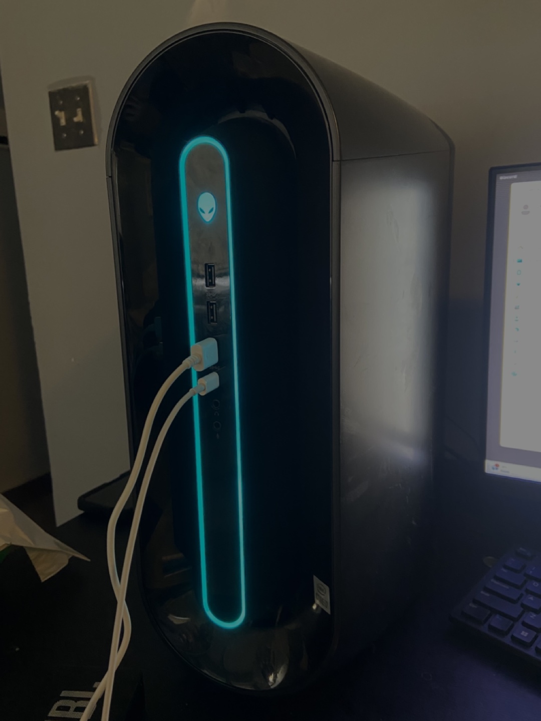 Alienware Aurora R11 Gaming Desktop PC