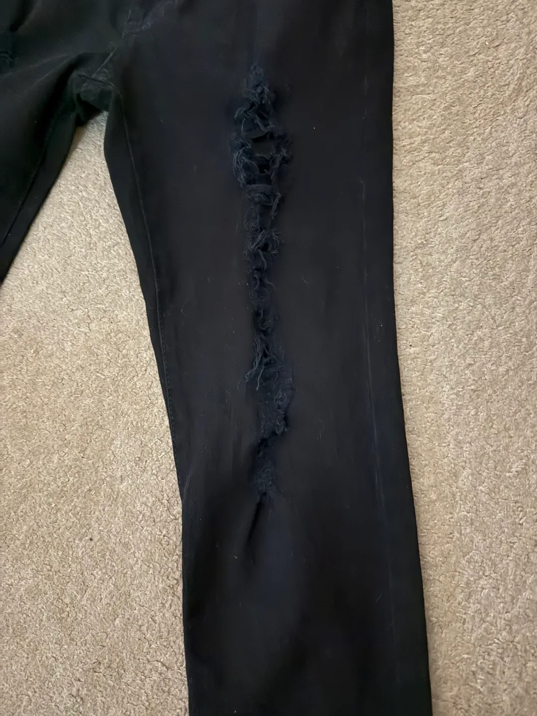 Guess Jeans - Black Distressed Skinny Jeans image indicator(3)