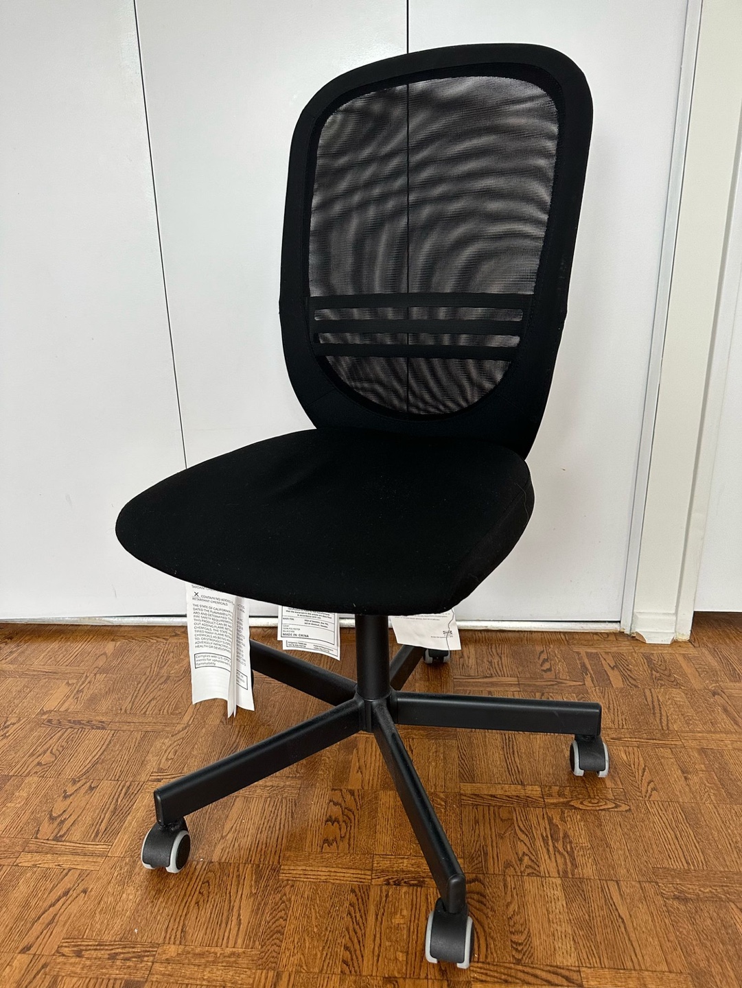 Black Mesh Office Chair with Wheels