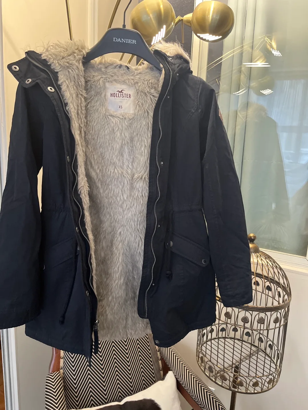 Hollister Co. black parka XS image indicator(7)