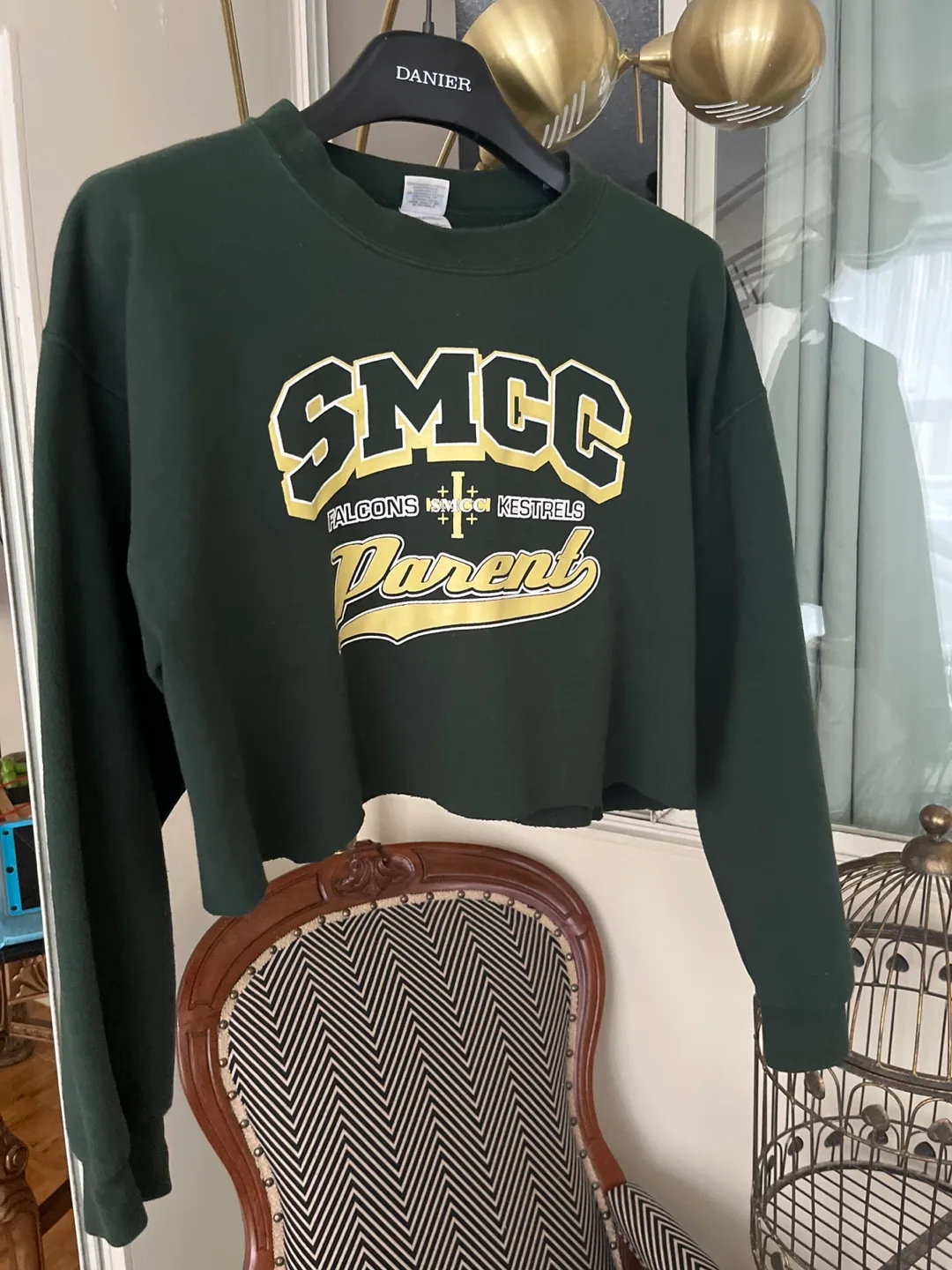 SMCC Falcons & Kestrels Parent Cropped Sweatshirt image indicator(3)